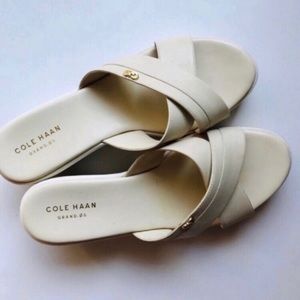 CCO‼️ Cole Haan Cross Slide Sandal size 8.5